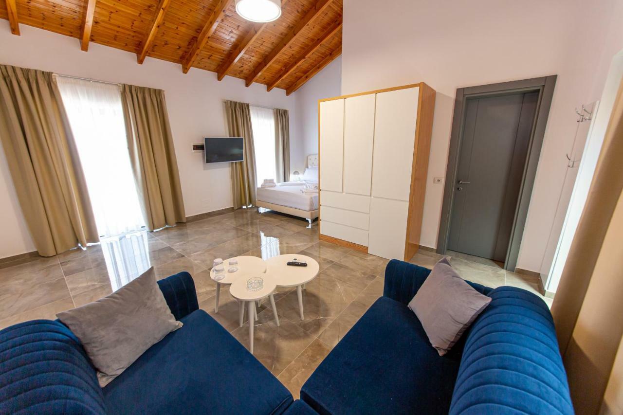 Santa Oliva Suites คซามิล ภายนอก รูปภาพ