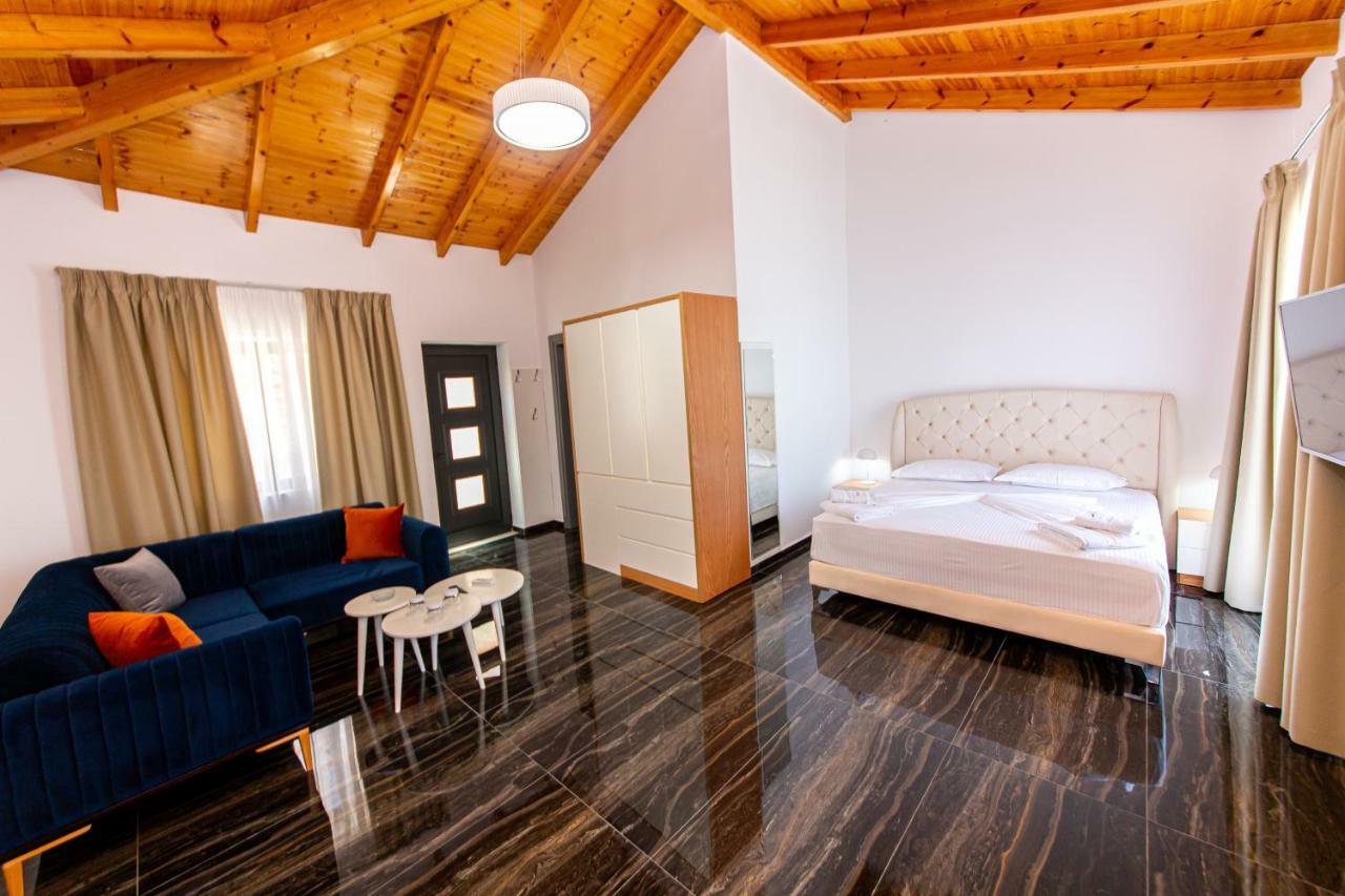 Santa Oliva Suites คซามิล ภายนอก รูปภาพ